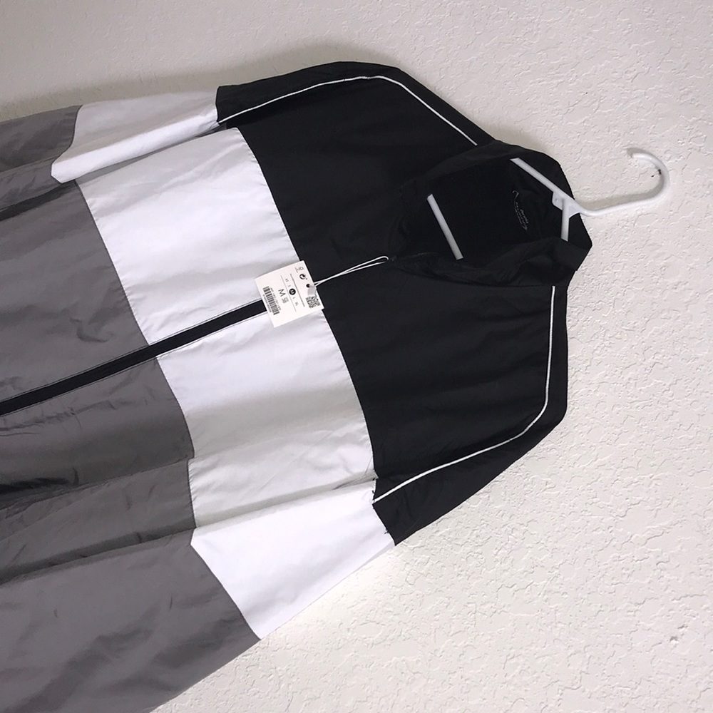Bershka - Picture 3 of 5